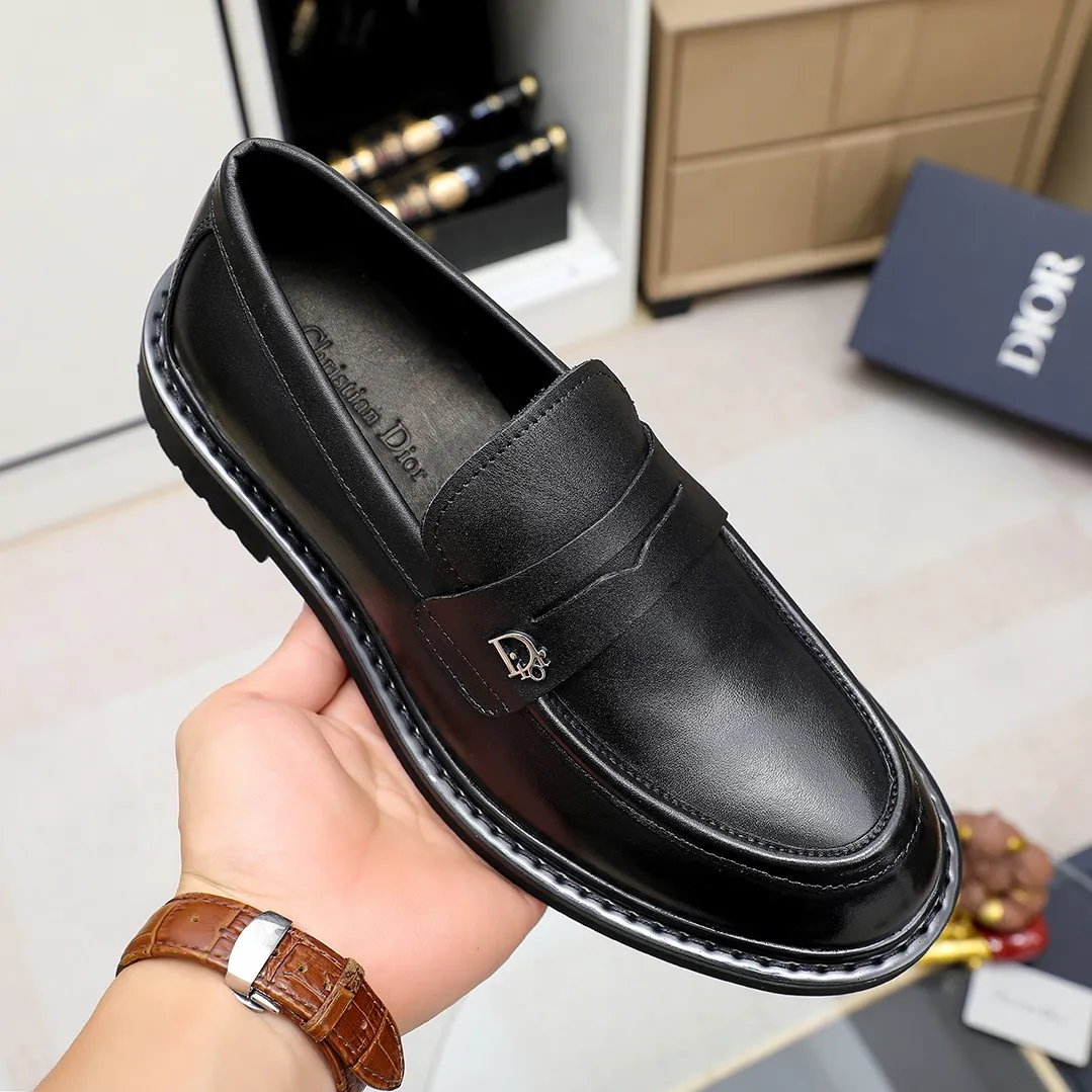 Men's shoes 💰520🕷️🕷️[Dior] Dior's new casual men's shoes are launched in Hong Kong counters. Official website 1:1 production. Italian woven cowhide + water-dyed 🐂 leather lining. Designed by European and American masters. Perfect shape to create counter quality, solid color rubber wear-resistant outsole and classic dazzling toe! Super versatile and very comfortable. High-end without losing taste, fashionable and novel! ! Absolute focus! 8 colors available! Code number 38-45……